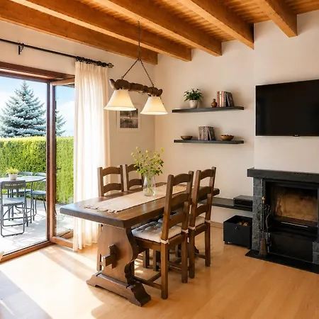 Casa Con Jardin Privado Y Piscina Junto A Llivia Estavar