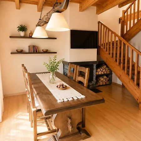 Chalet Casa Con Jardin Privado Y Piscina Junto A Llivia *