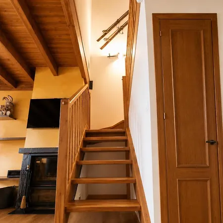 Chalet Casa Con Jardin Privado Y Piscina Junto A Llivia *